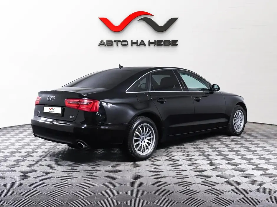 «Авто на Неве»