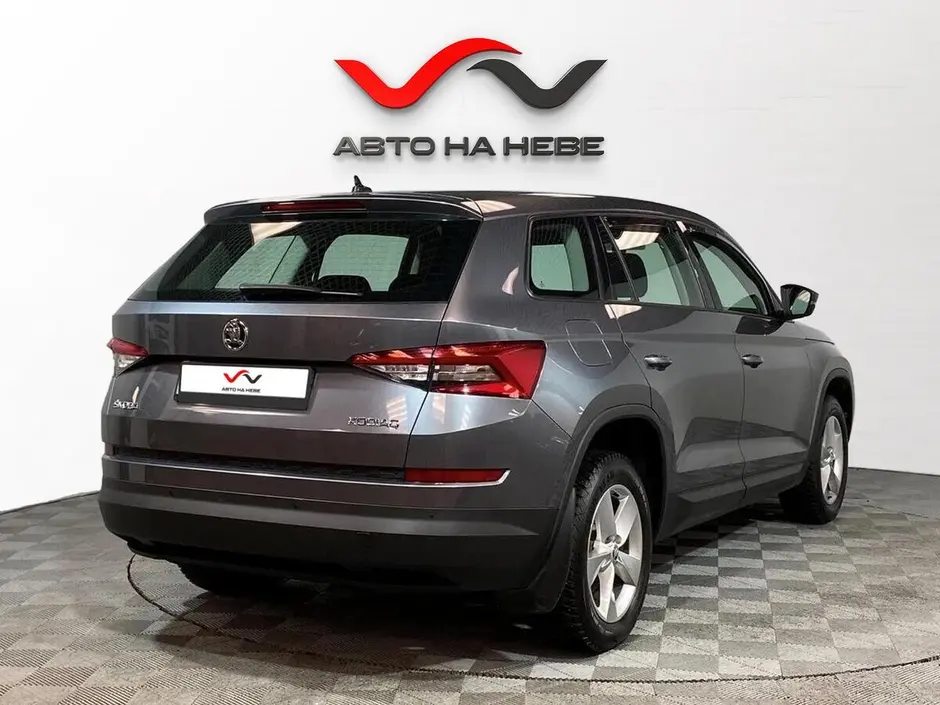 «Авто на Неве»