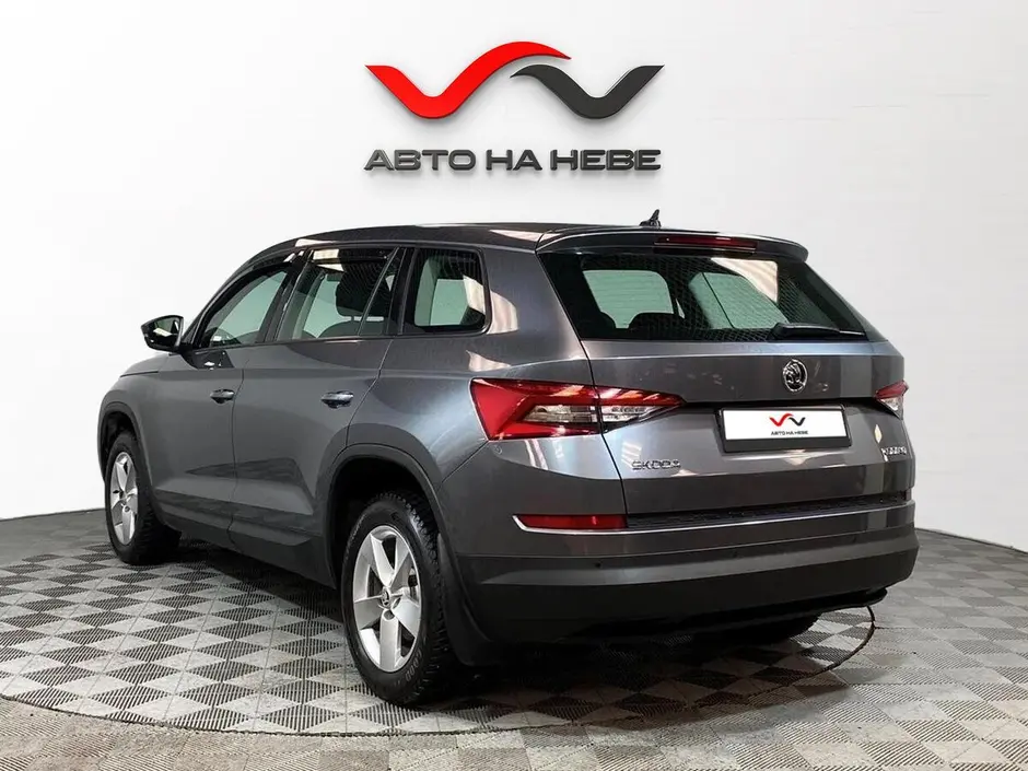 «Авто на Неве»