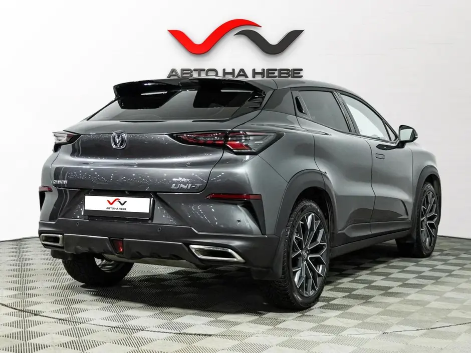 «Авто на Неве»