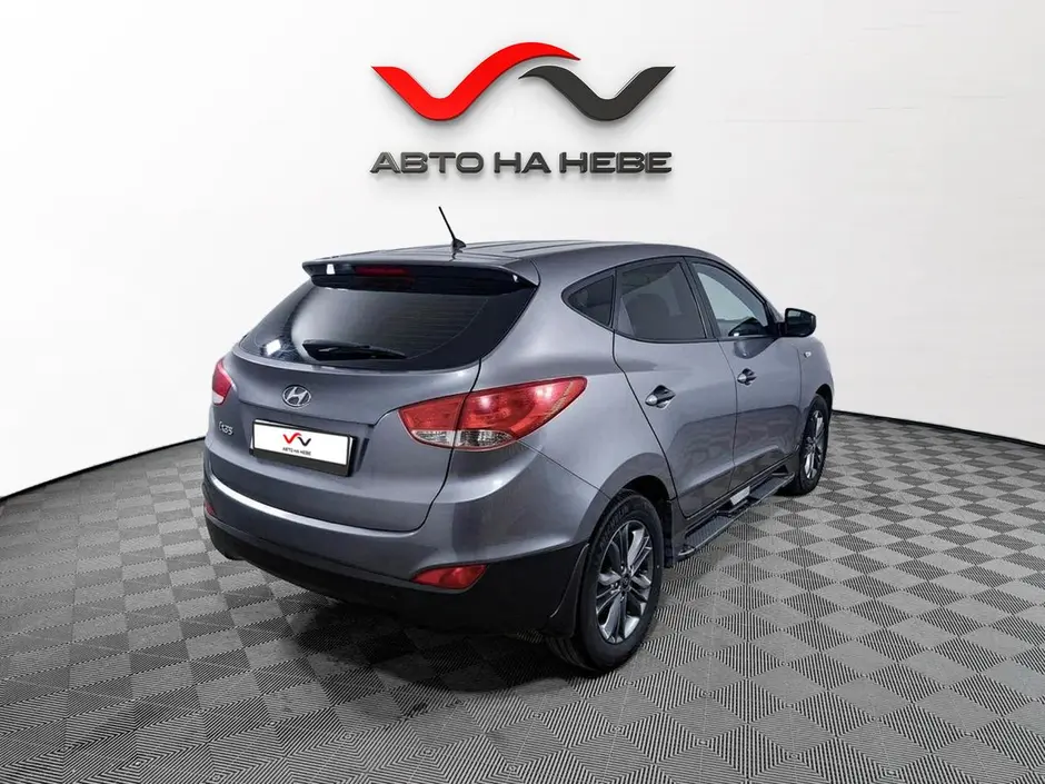 «Авто на Неве»