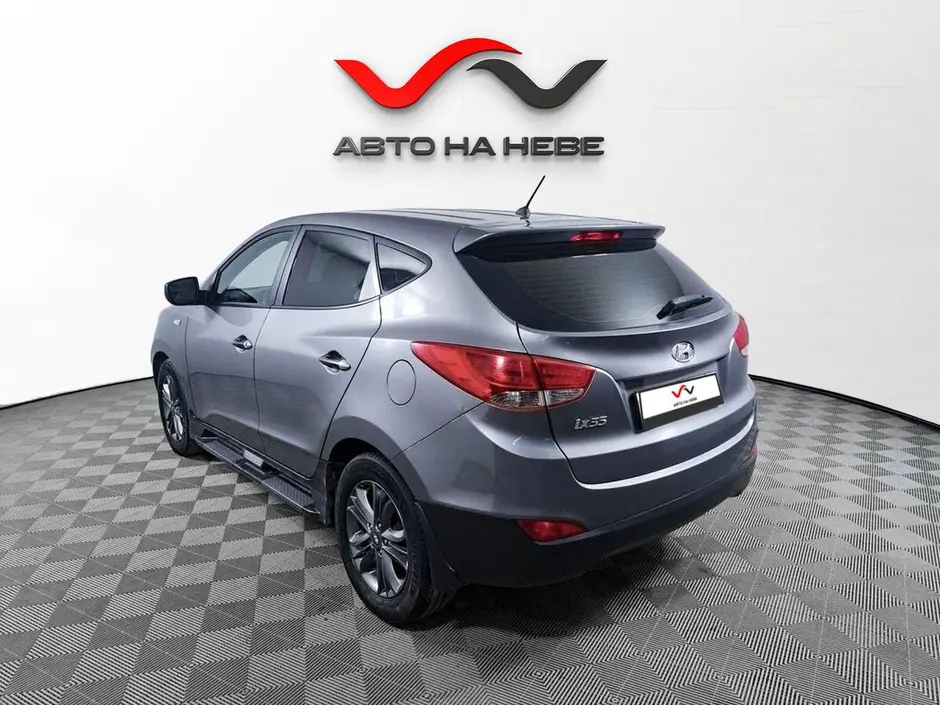 «Авто на Неве»