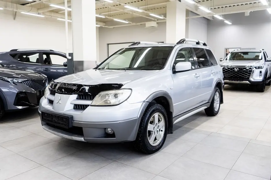 Mitsubishi Outlander, 2005 г.