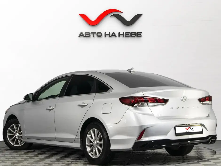 «Авто на Неве»