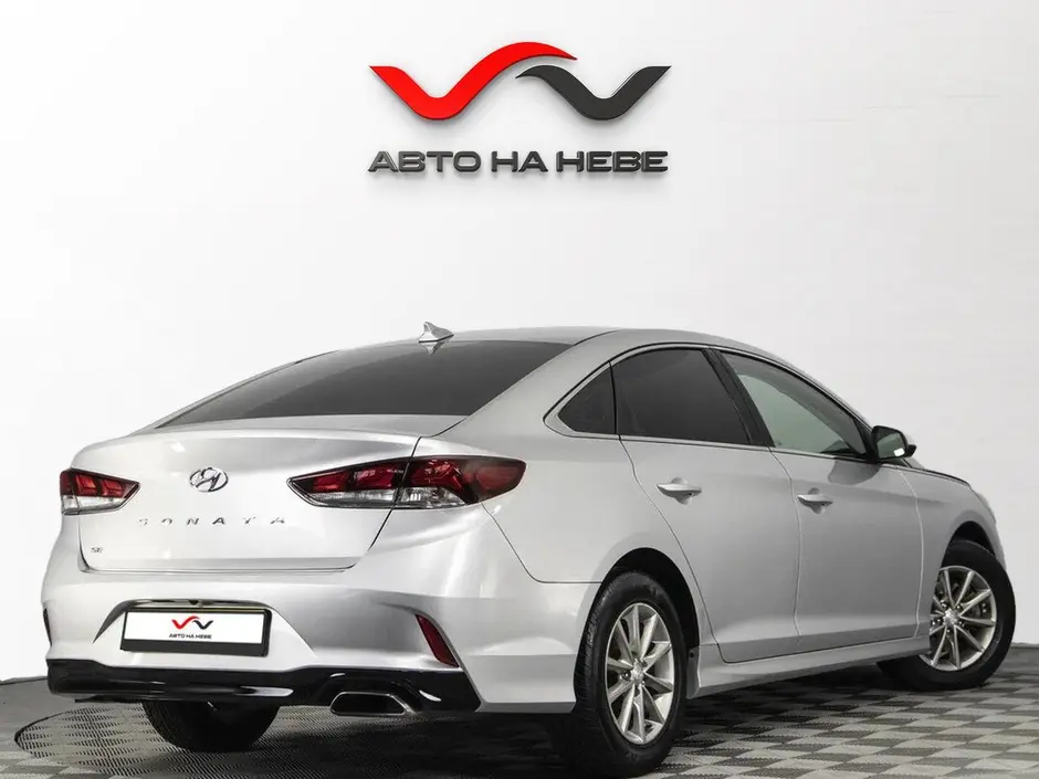 «Авто на Неве»