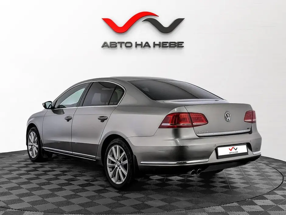 «Авто на Неве»