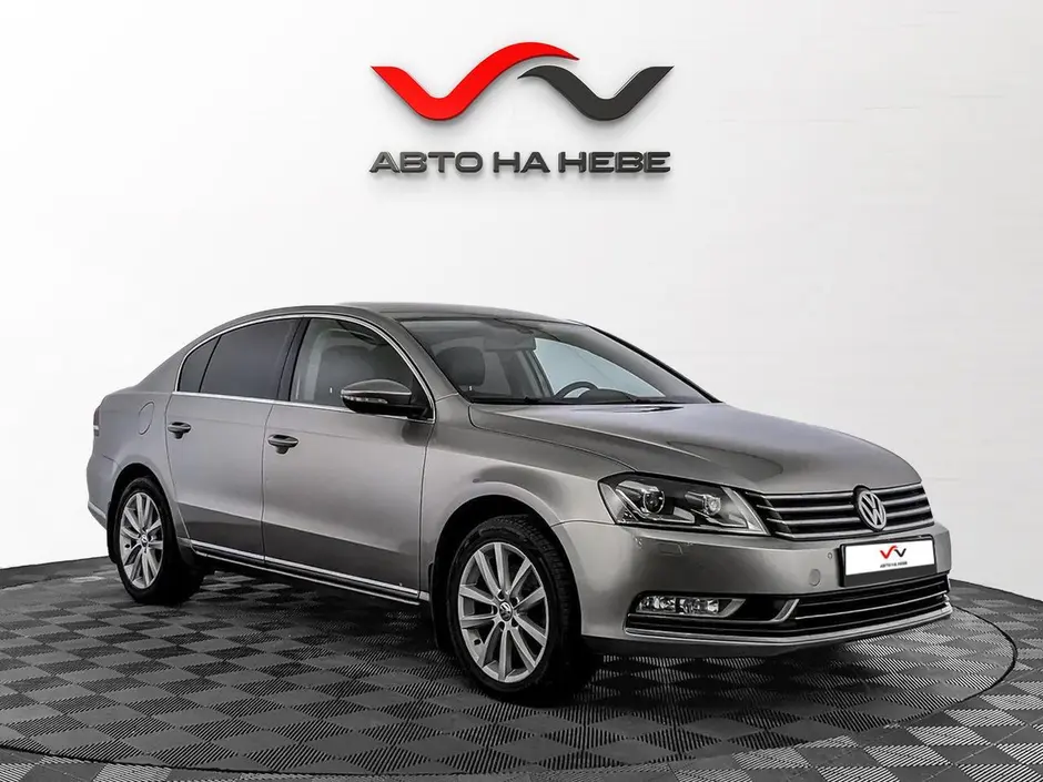 «Авто на Неве»