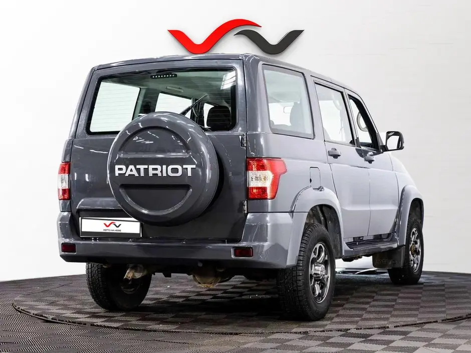 «Авто на Неве»