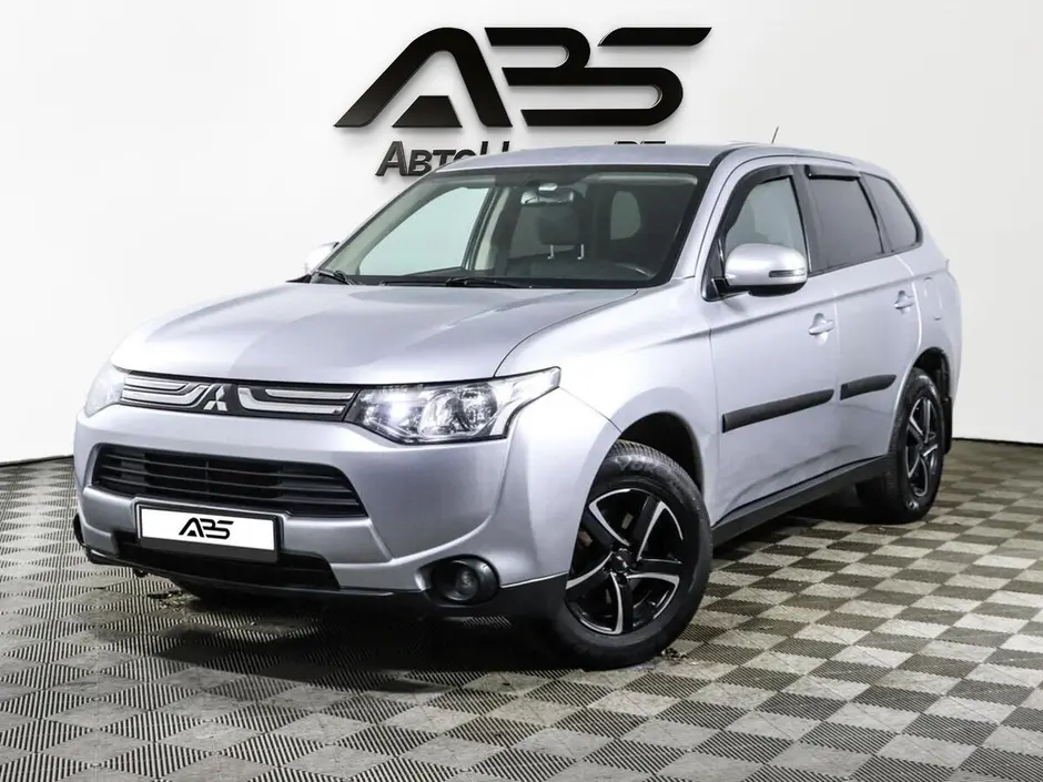 Mitsubishi Outlander, 2012 г.