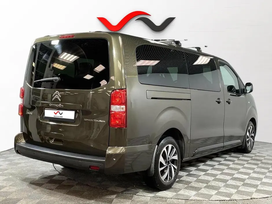«Авто на Неве»