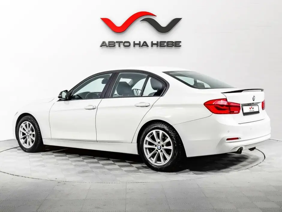 «Авто на Неве»