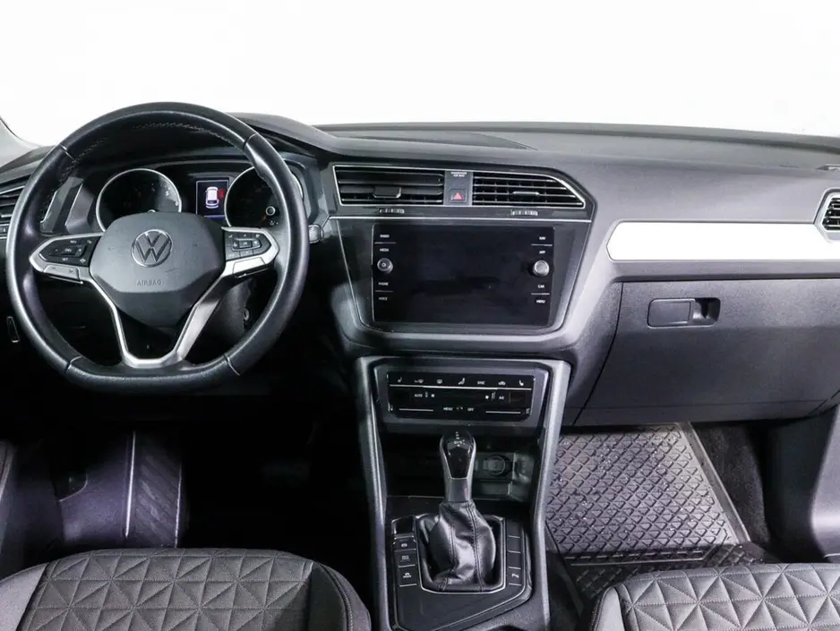 «Авто на Неве»