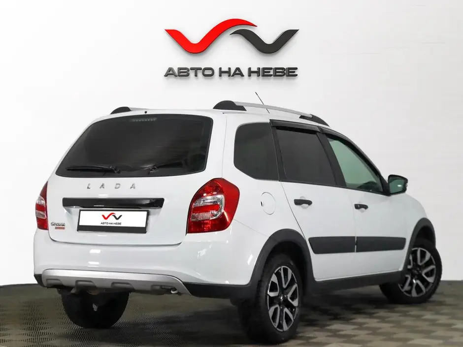 «Авто на Неве»