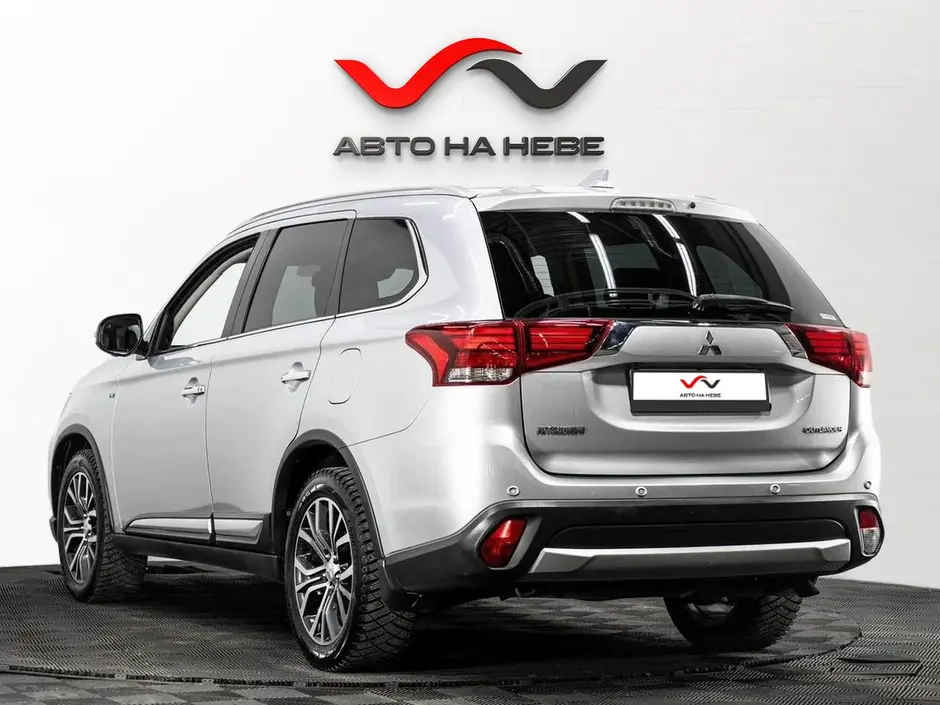 «Авто на Неве»