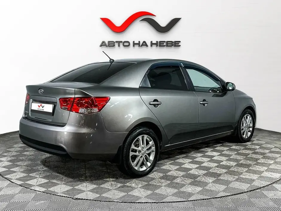 «Авто на Неве»