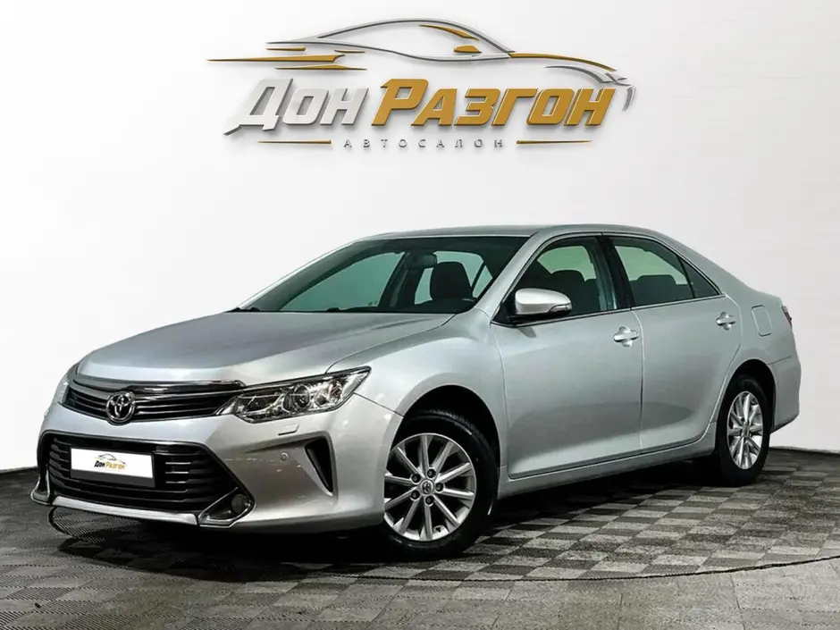 Toyota Camry, 2015 г.