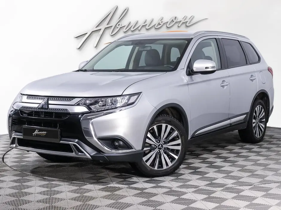 Mitsubishi Outlander, 2019 г.