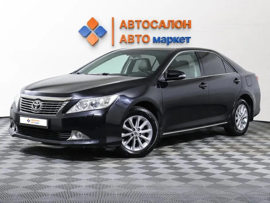 Toyota Camry, 2013 г.
