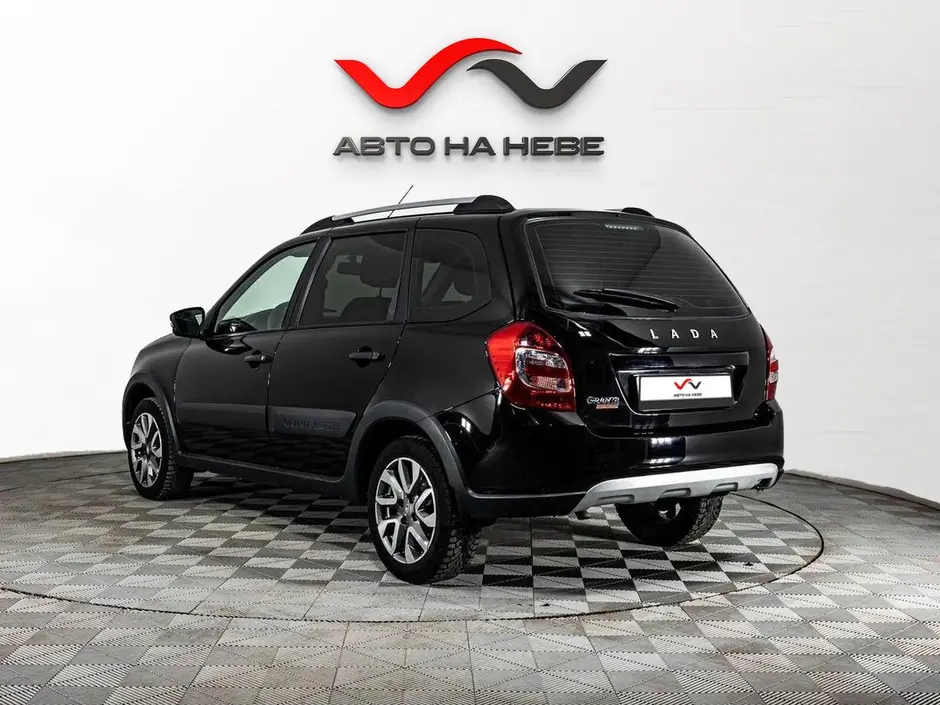 «Авто на Неве»