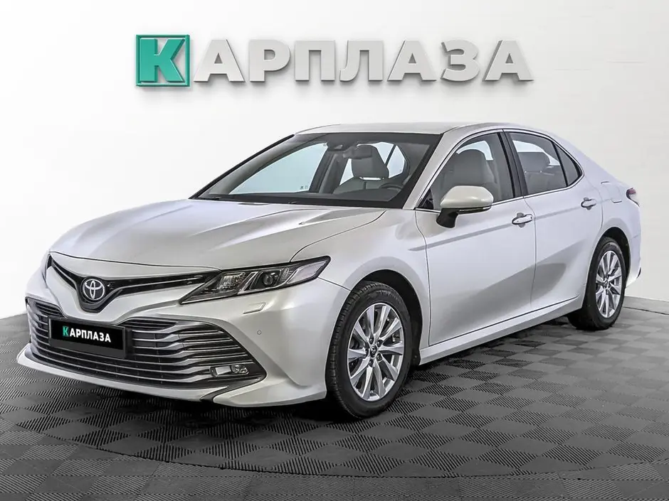 Toyota Camry, 2019 г.