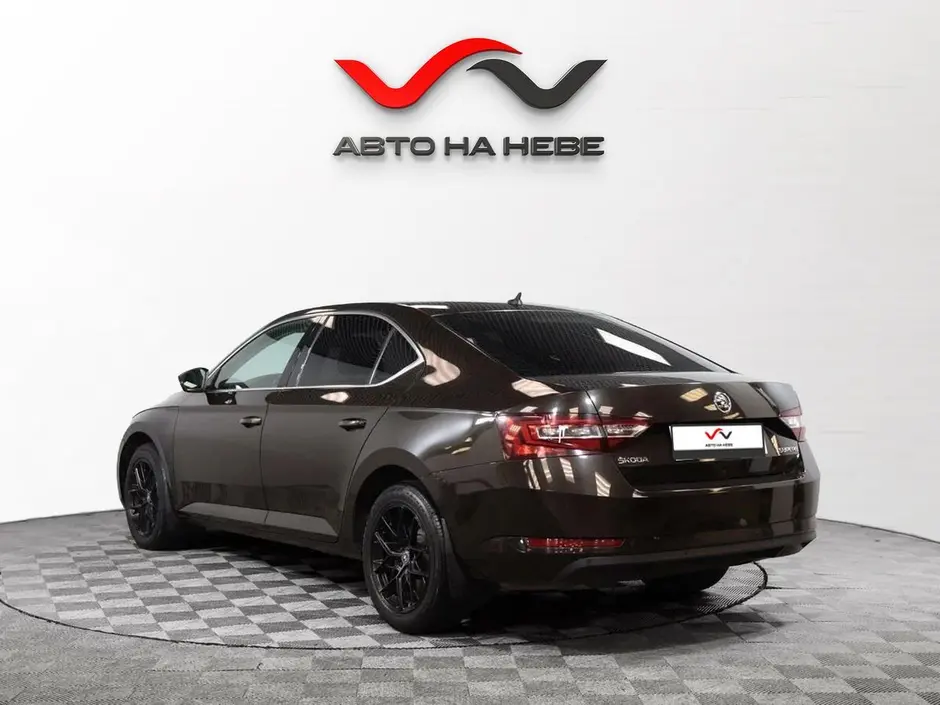 «Авто на Неве»