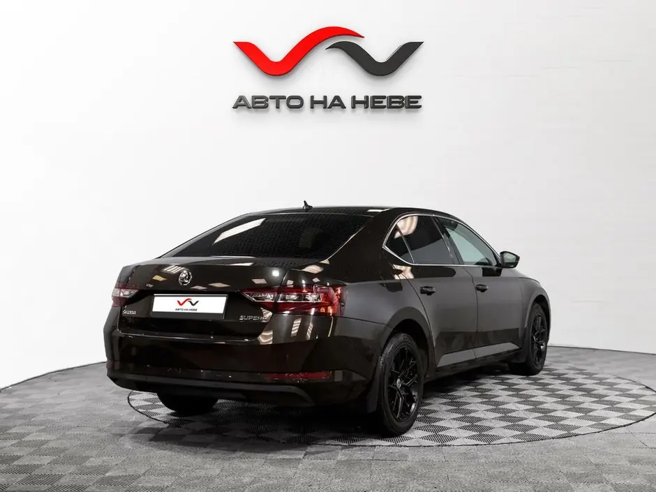 «Авто на Неве»