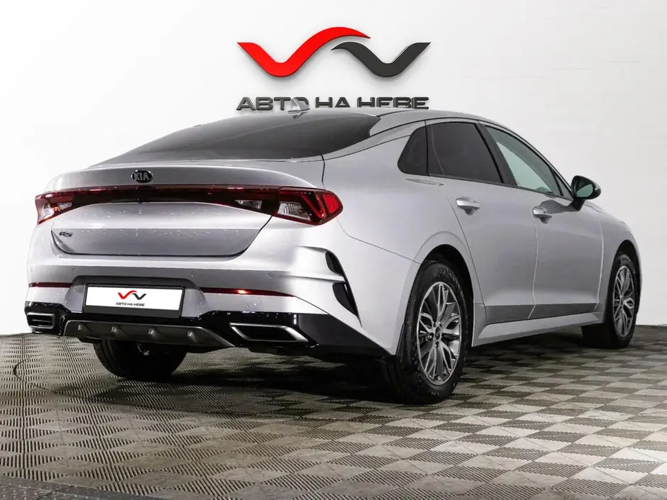«Авто на Неве»