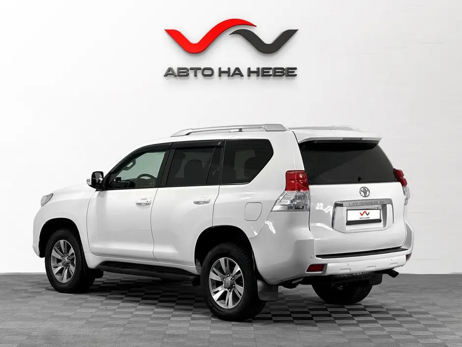 «Авто на Неве»