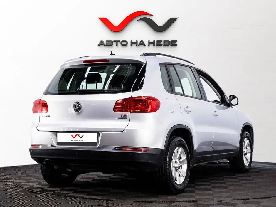 «Авто на Неве»