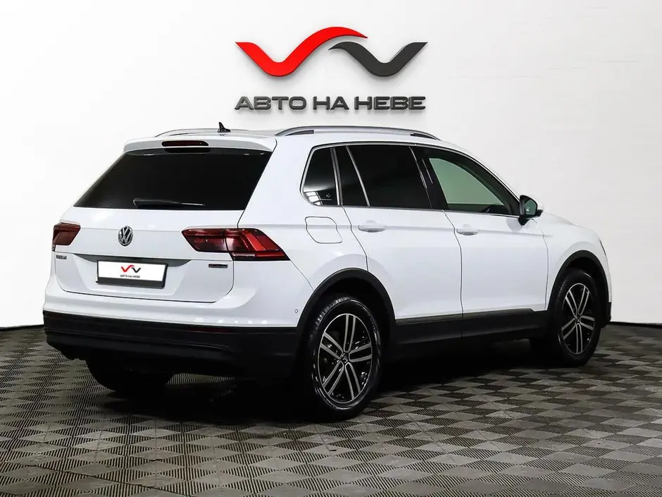 «Авто на Неве»