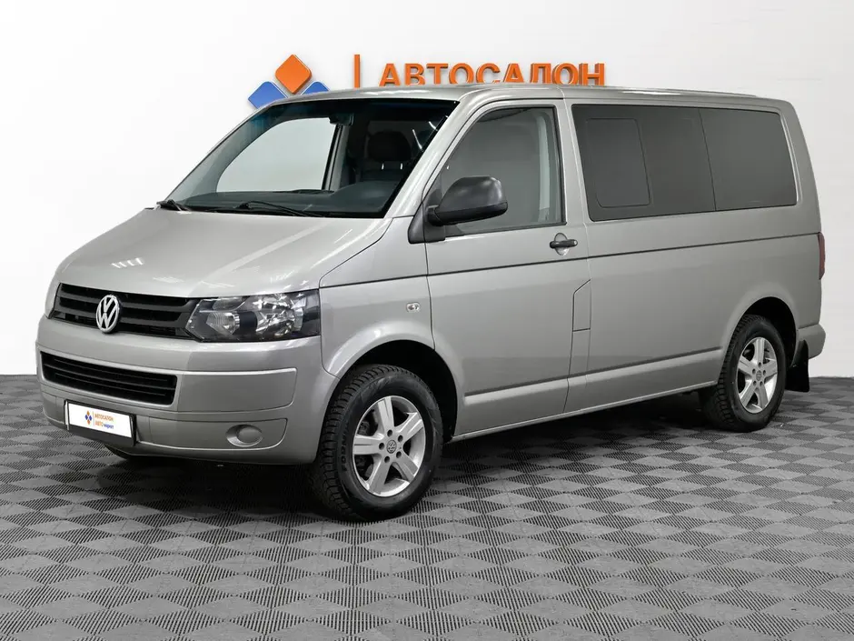 Volkswagen Caravelle, 2015 г.