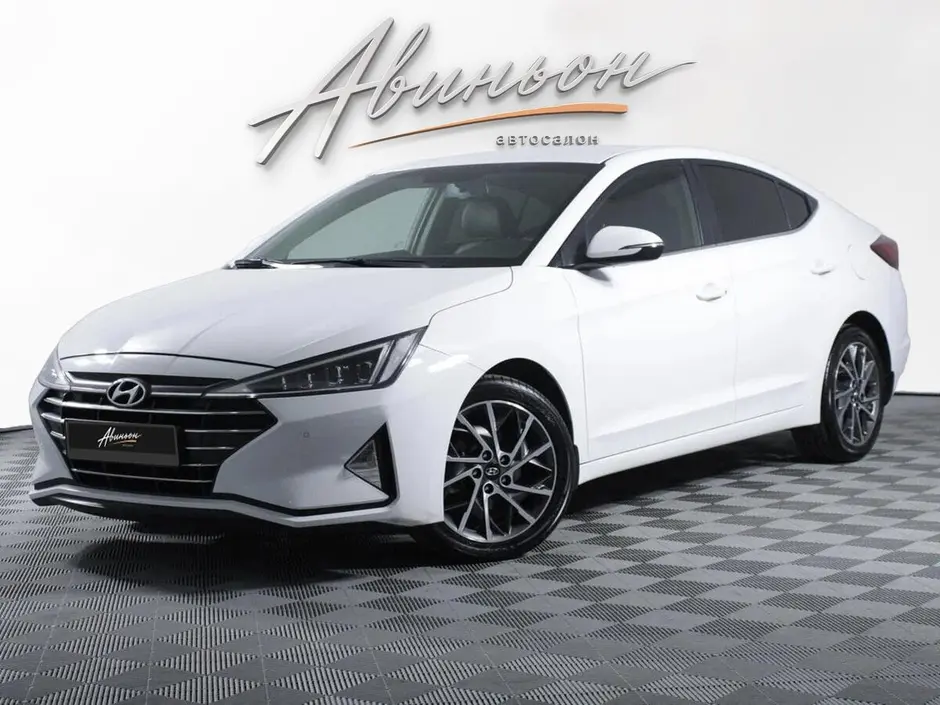 Hyundai Elantra, 2018 г.