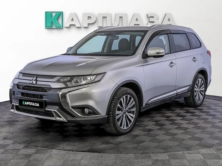 Mitsubishi Outlander, 2016 г.