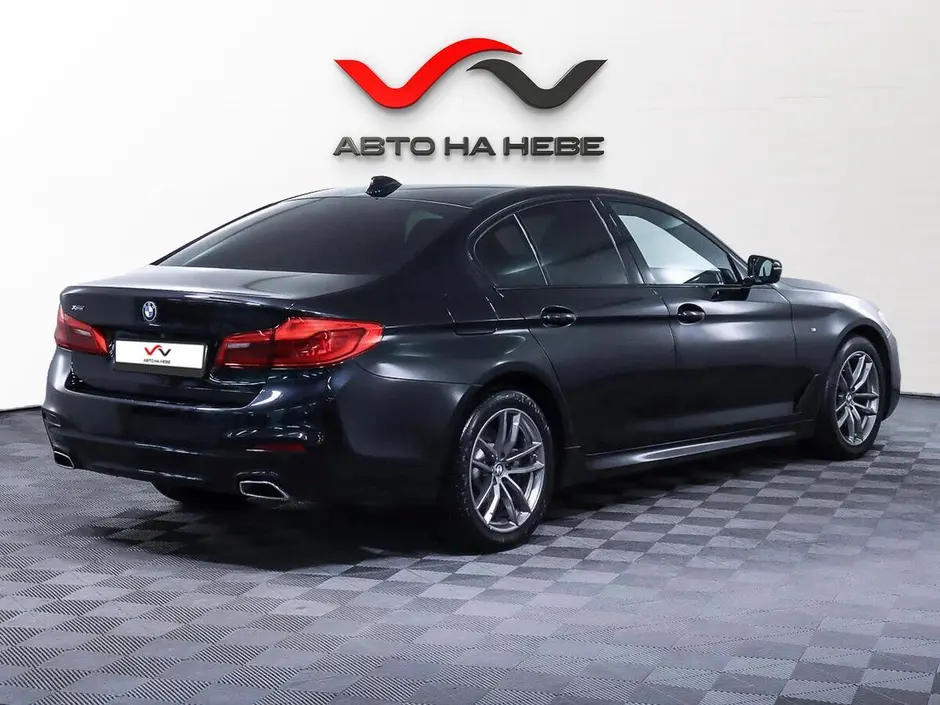 «Авто на Неве»
