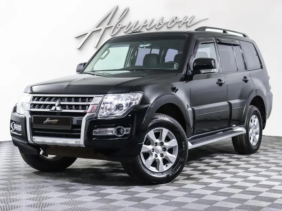 Mitsubishi Pajero, 2015 г.