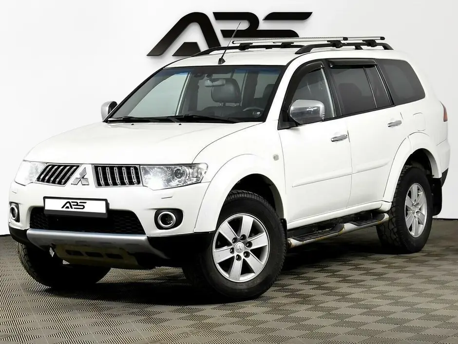 Mitsubishi Pajero Sport, 2011 г.