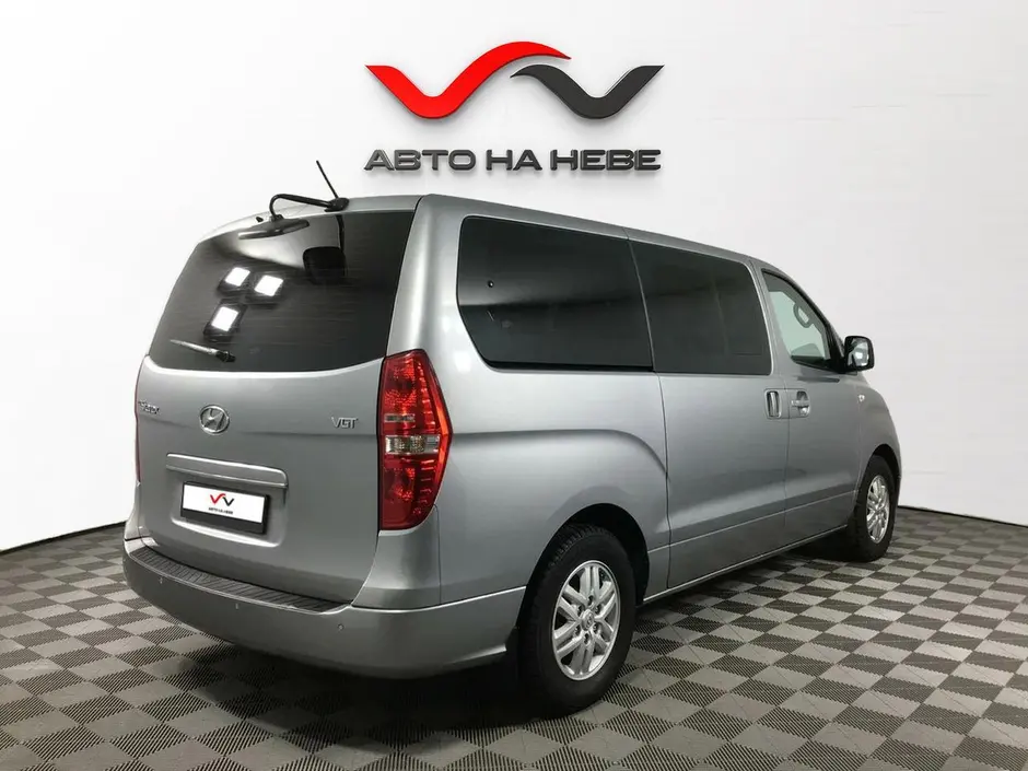 «Авто на Неве»