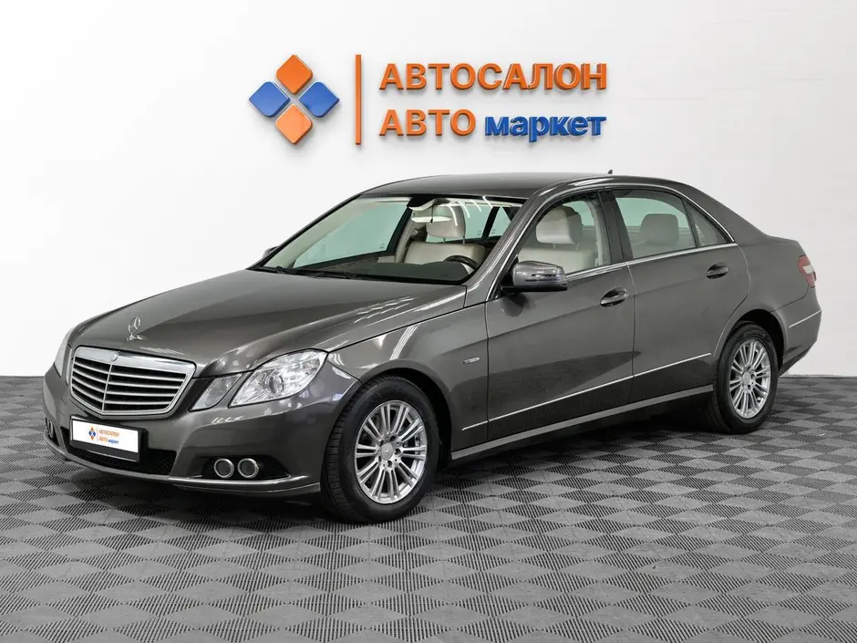 Mercedes-Benz E-Класс, 2011 г.