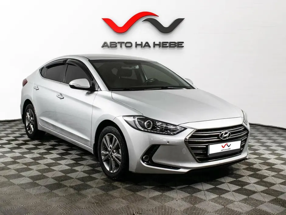 «Авто на Неве»