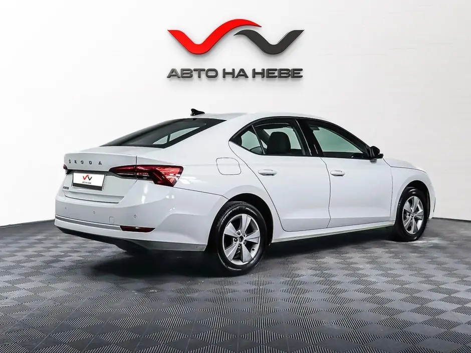 «Авто на Неве»
