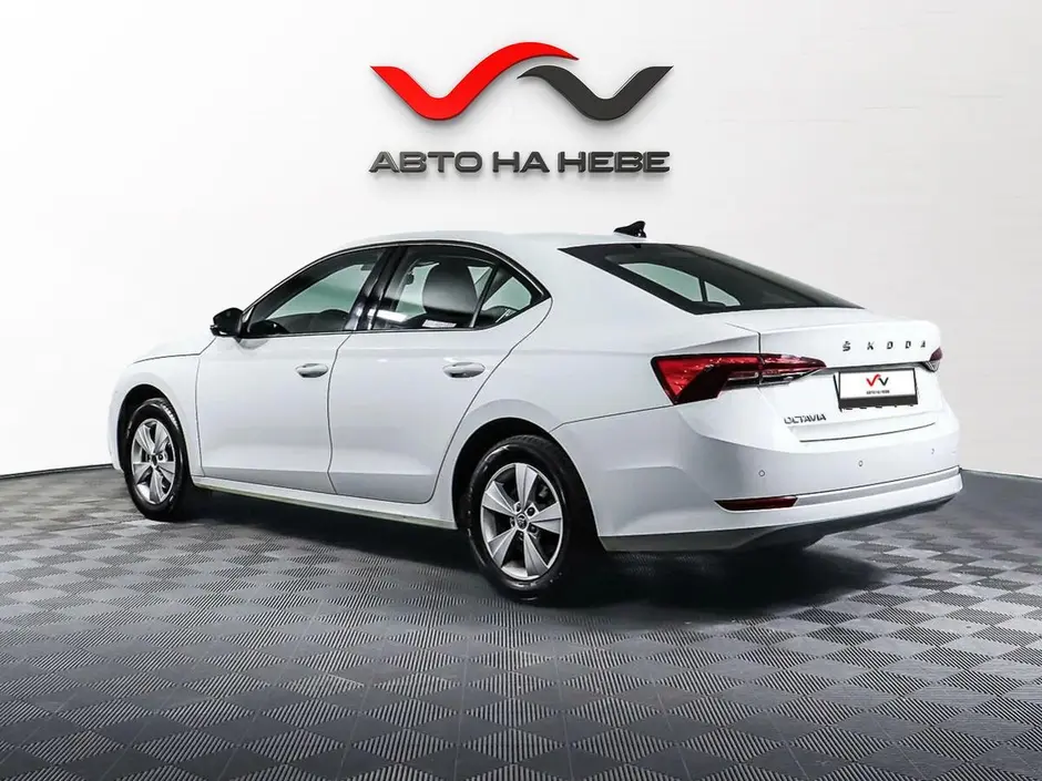 «Авто на Неве»