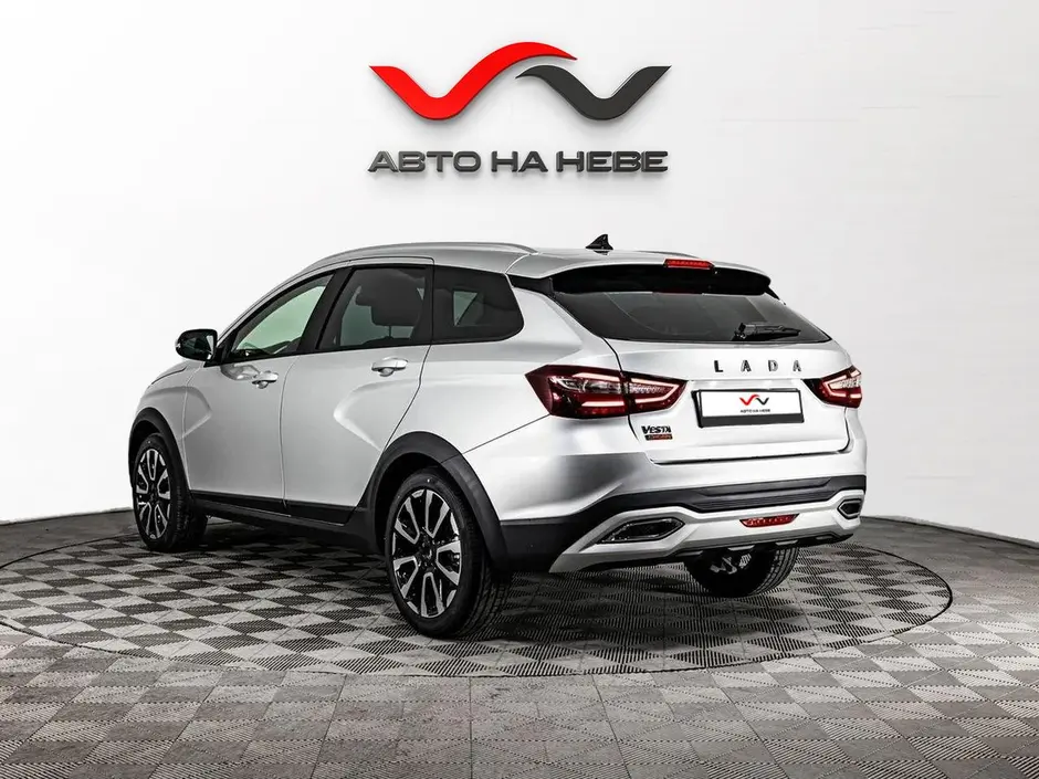 «Авто на Неве»