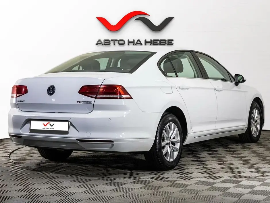 «Авто на Неве»