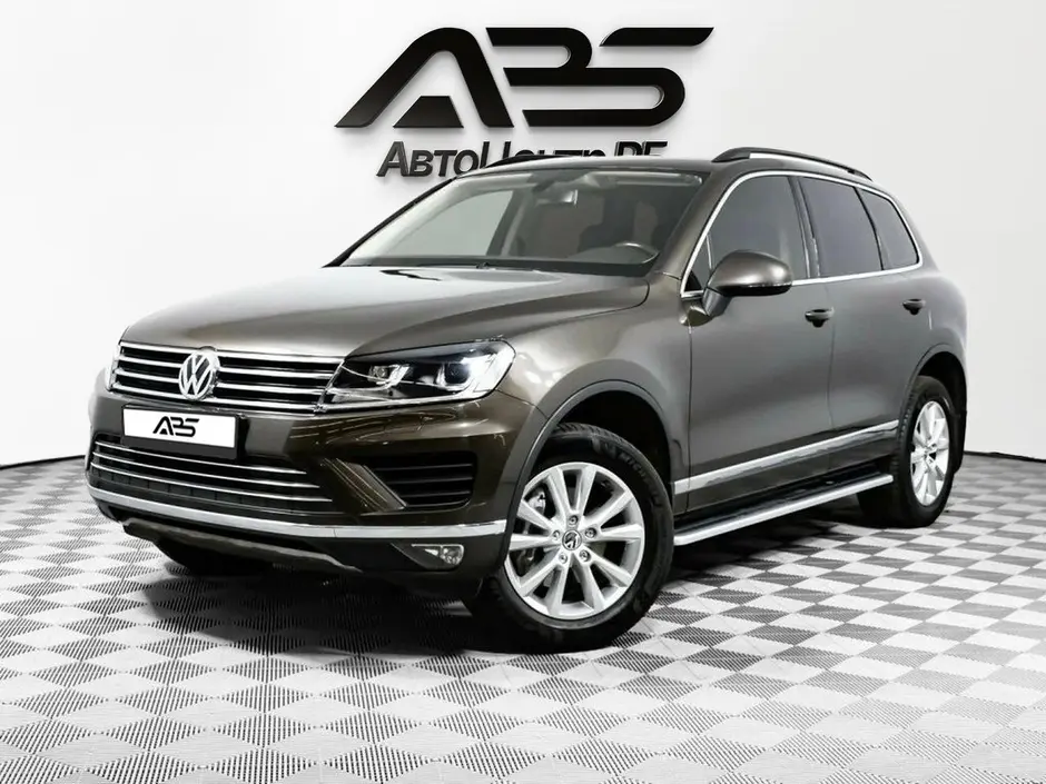 Volkswagen Touareg, 2015 г.