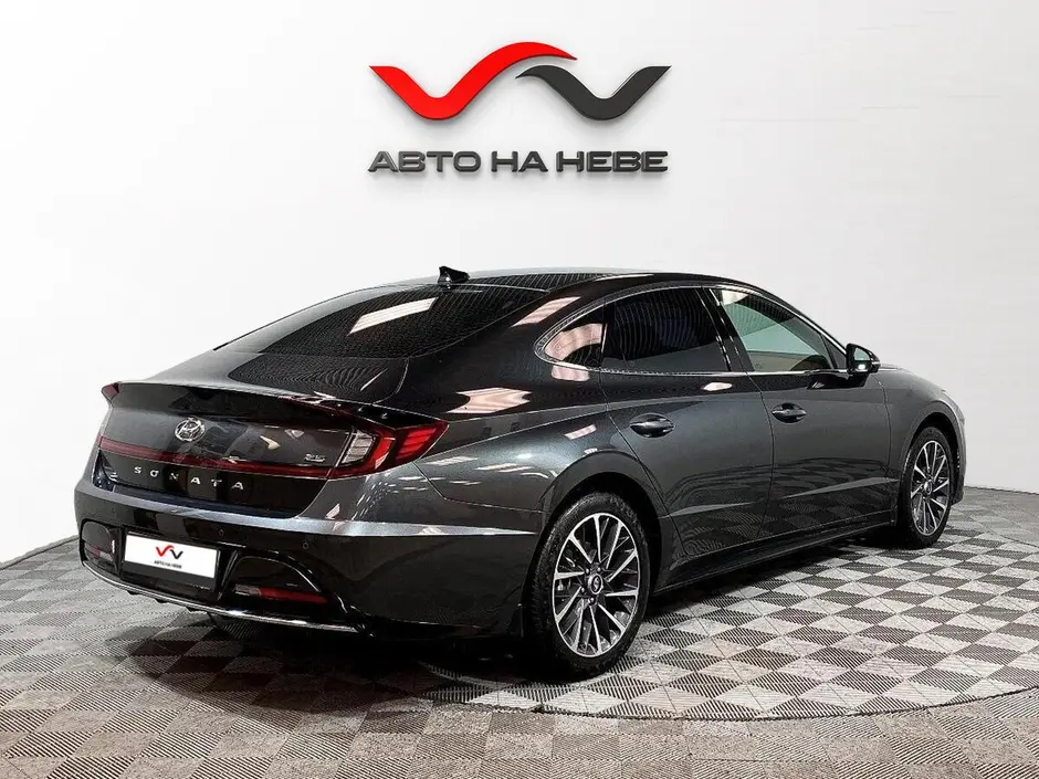 «Авто на Неве»