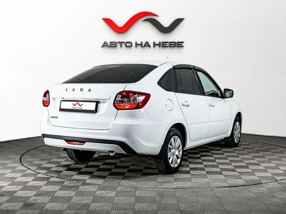 «Авто на Неве»