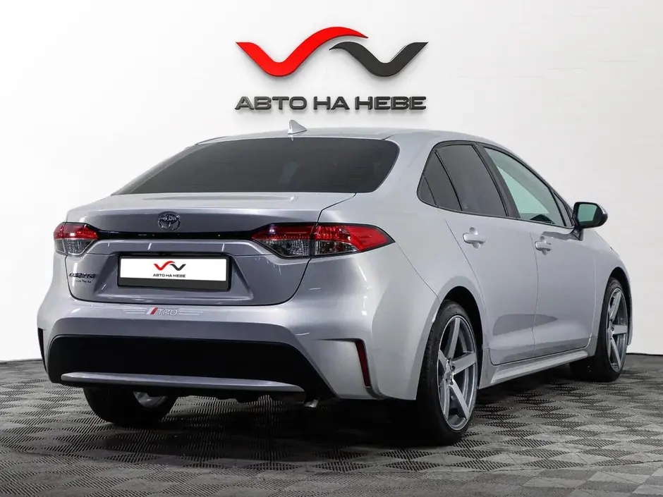 «Авто на Неве»