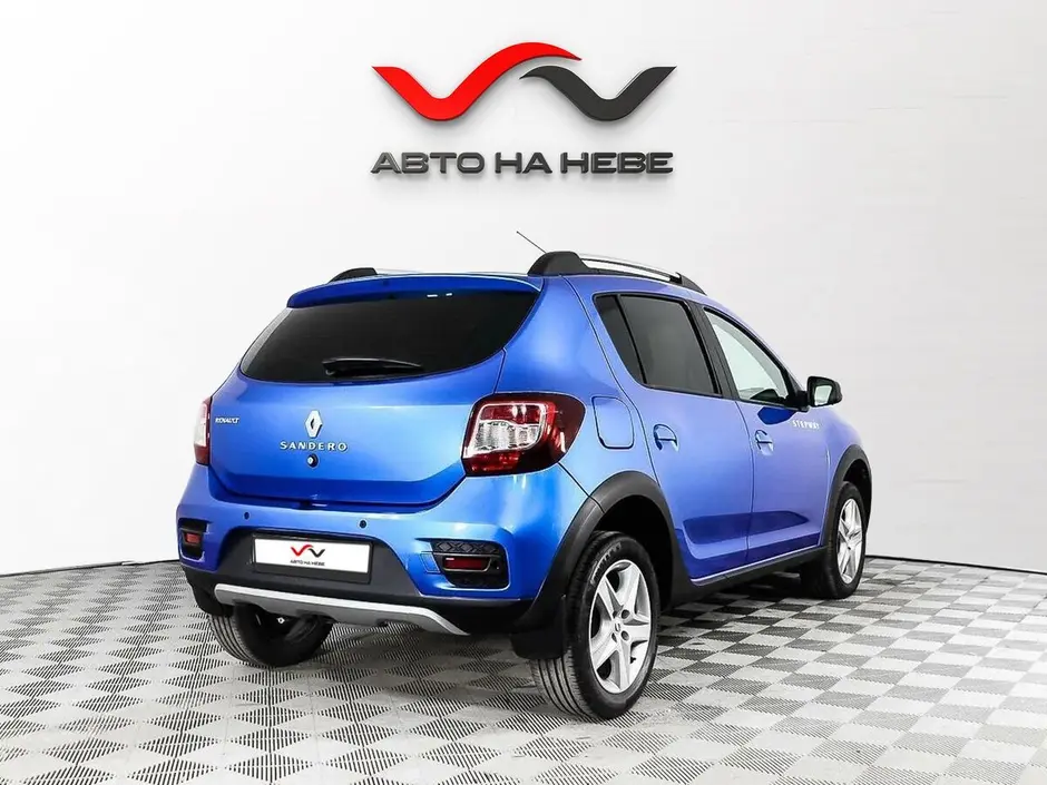 «Авто на Неве»