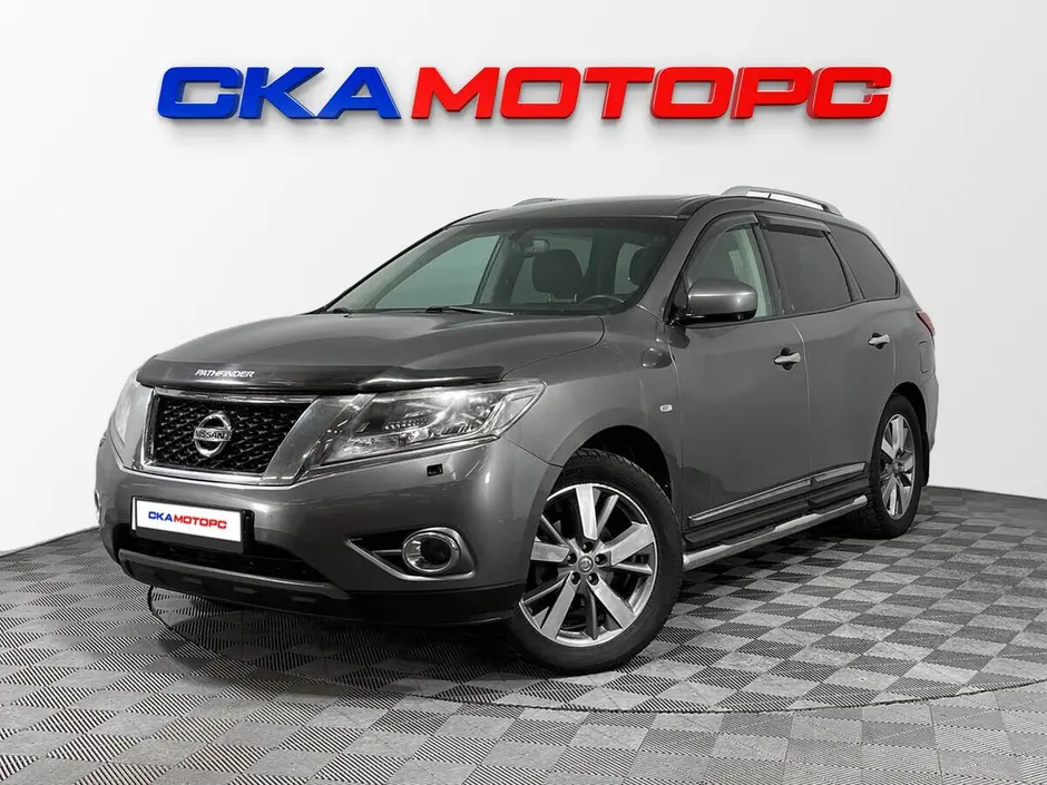 Nissan Pathfinder, 2015 г.