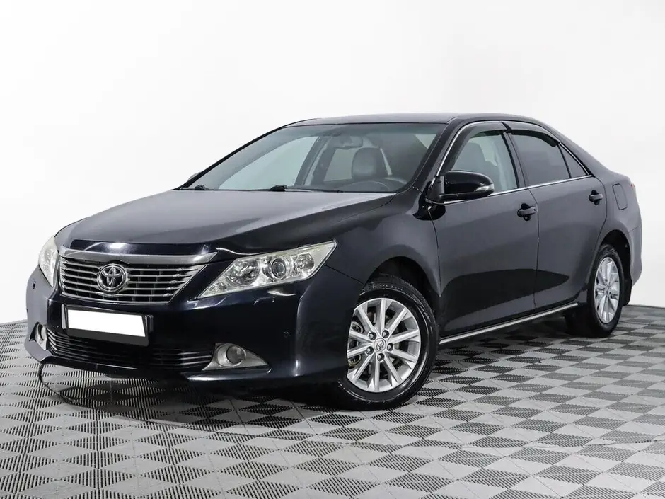 Toyota Camry, 2013 г.